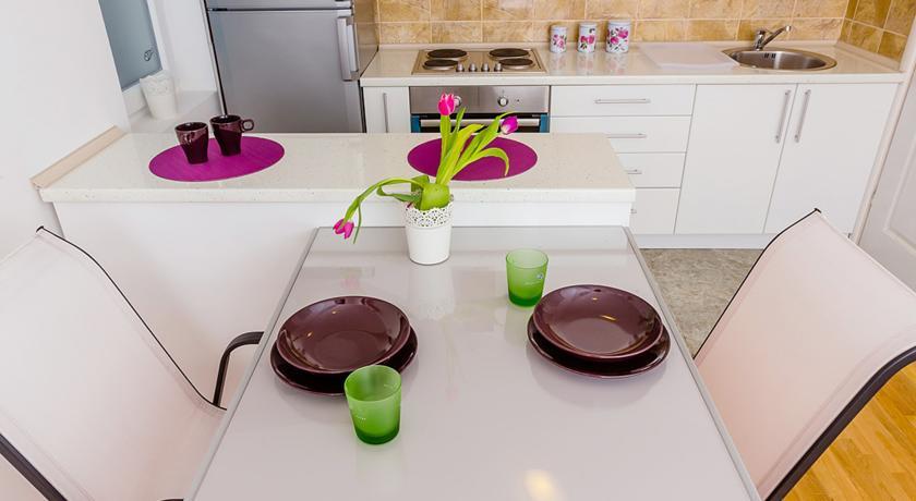 Apartments リサン 部屋 写真